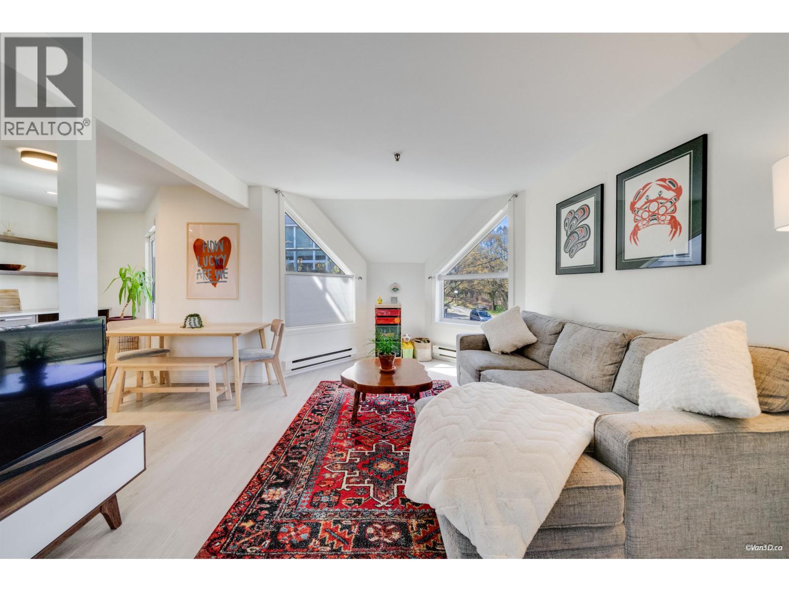 F7 1100 W 6TH AVENUE