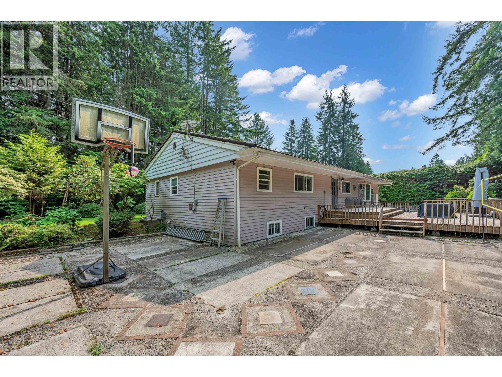 341 RABBIT LANE, West Vancouver