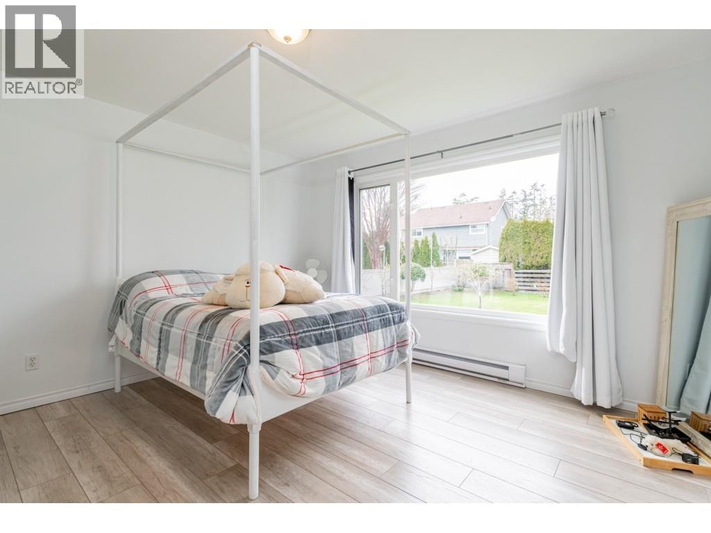 5233 WESTMINSTER Avenue, Delta