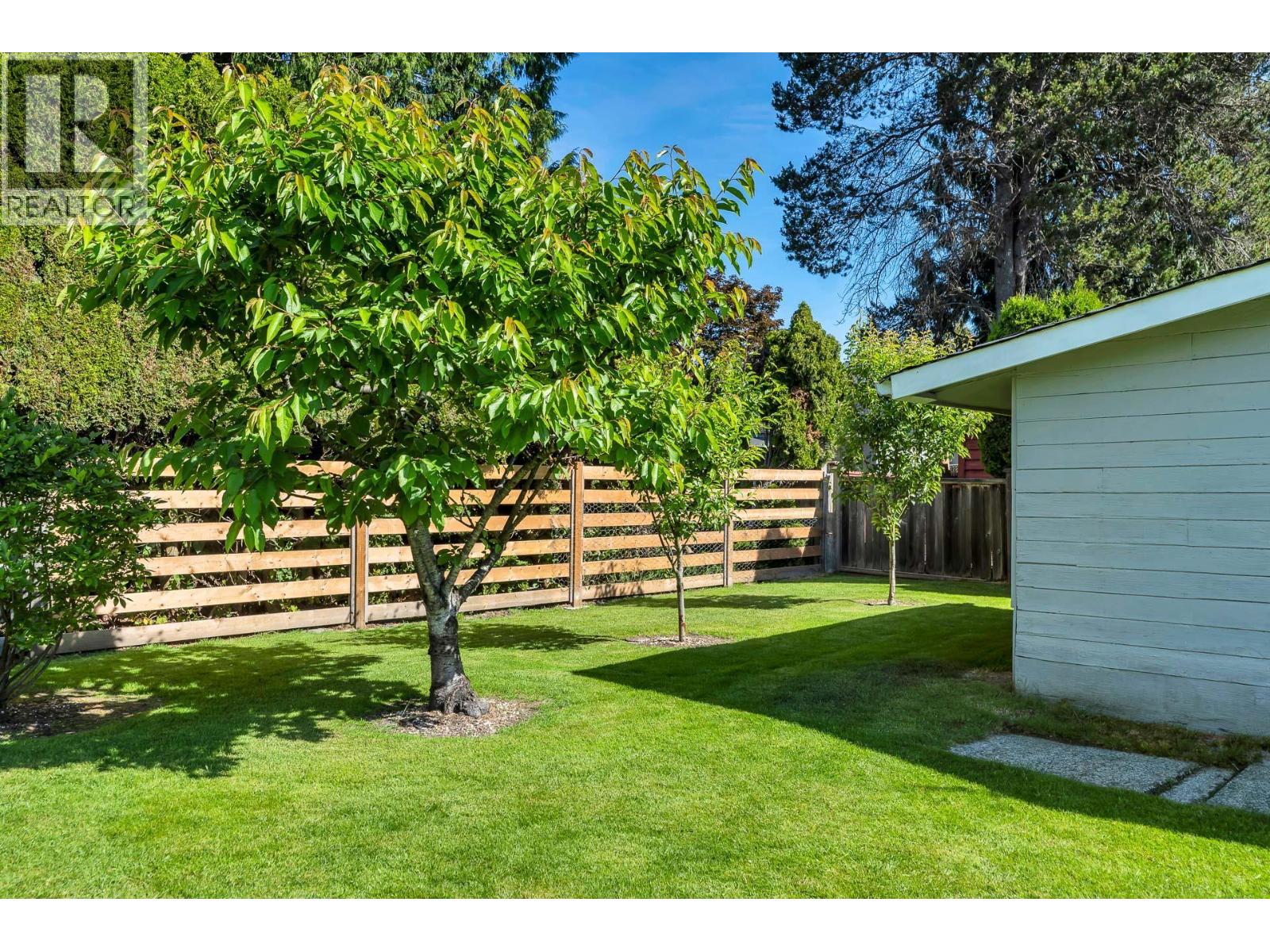 5233 WESTMINSTER Avenue, Delta