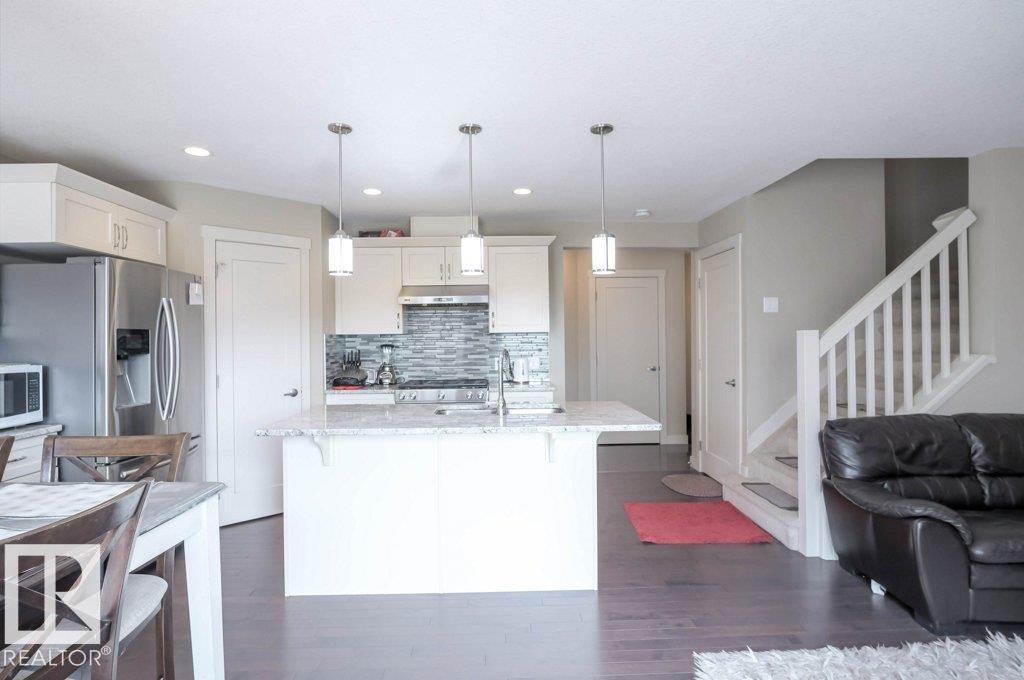 16619 14 AV SW, Edmonton