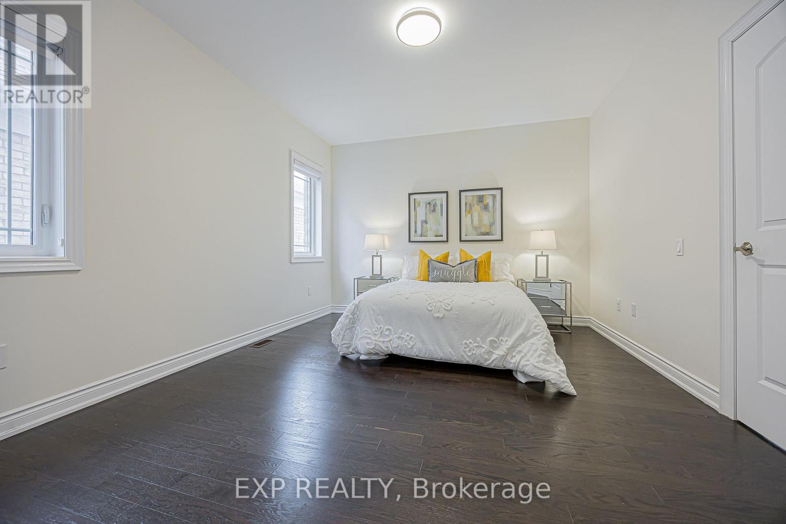 95 CHESNEY CRESCENT - 35