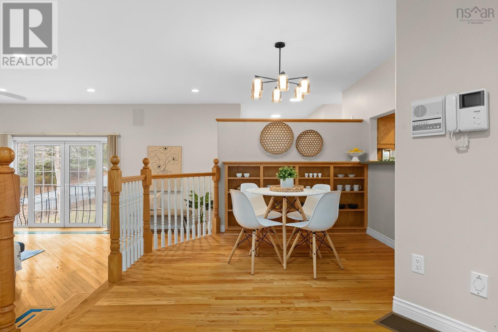 Property 9 of 50 of 12 Falcon Place