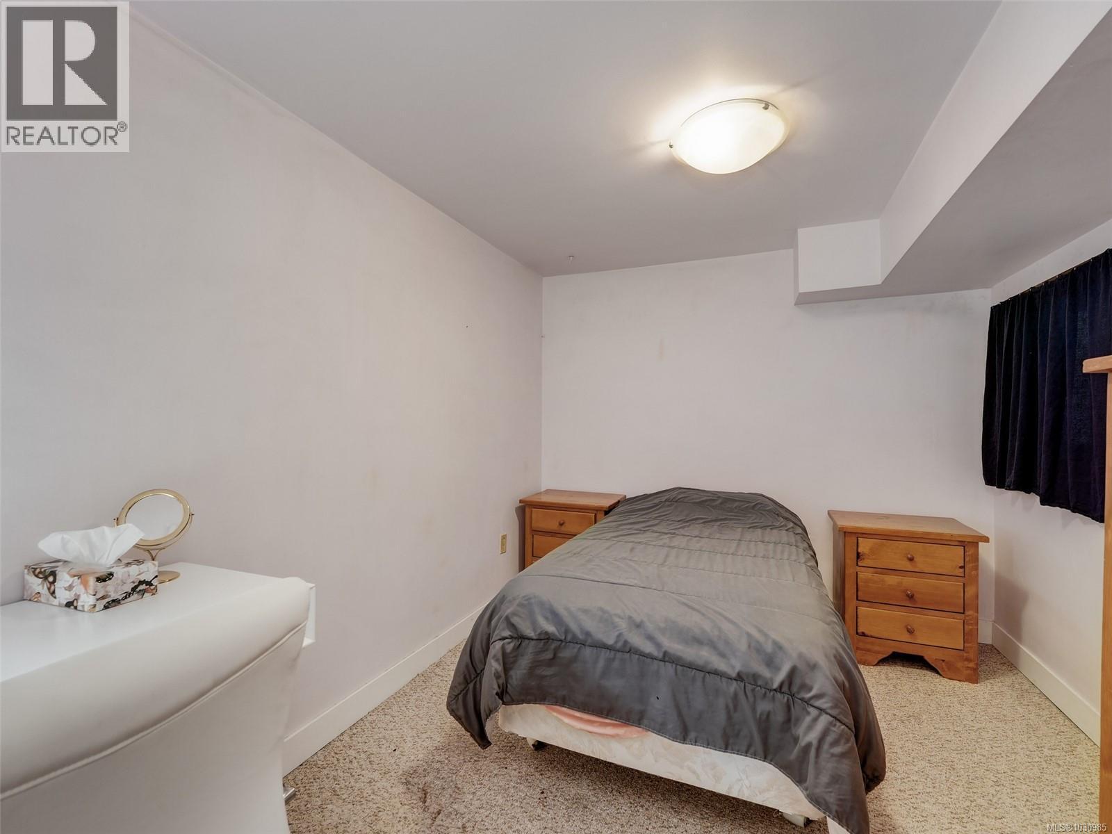  3615 Doncaster Drive, Saanich