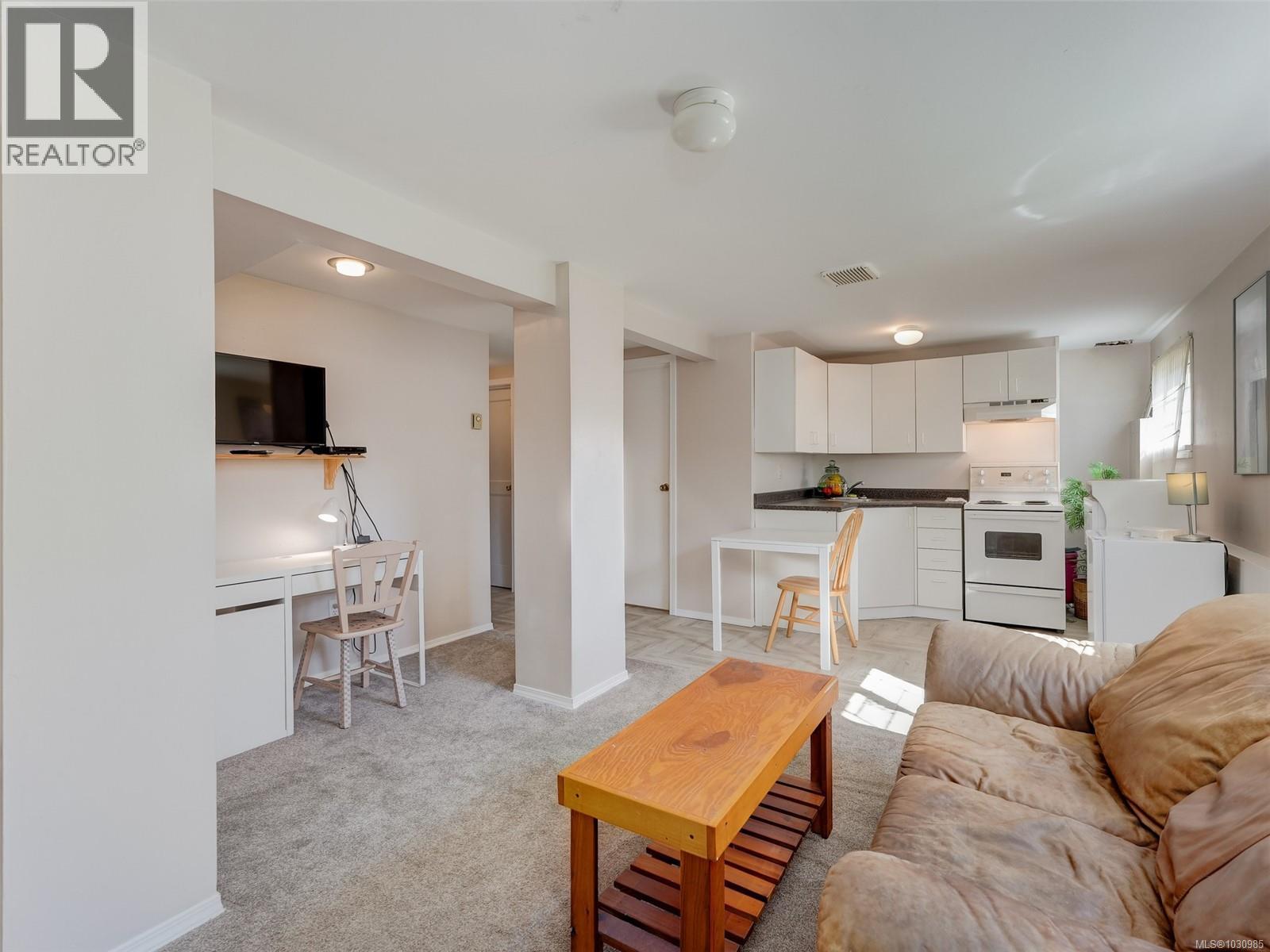  3615 Doncaster Drive, Saanich