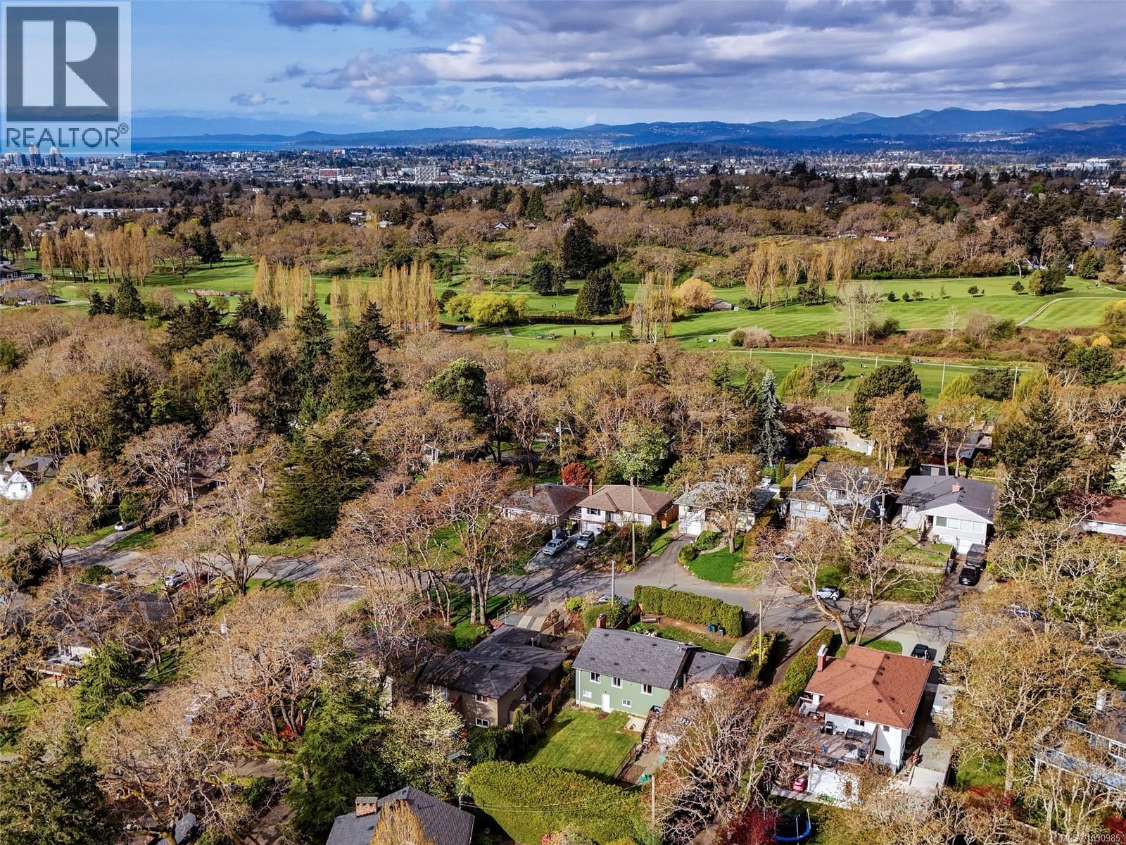  3615 Doncaster Drive, Saanich