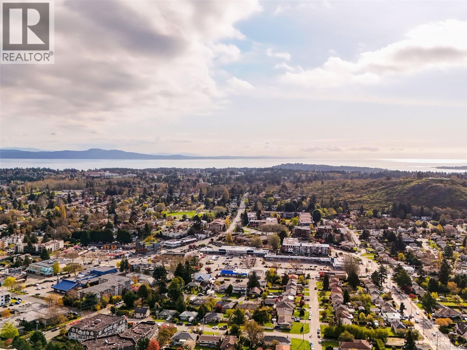  3615 Doncaster Drive, Saanich