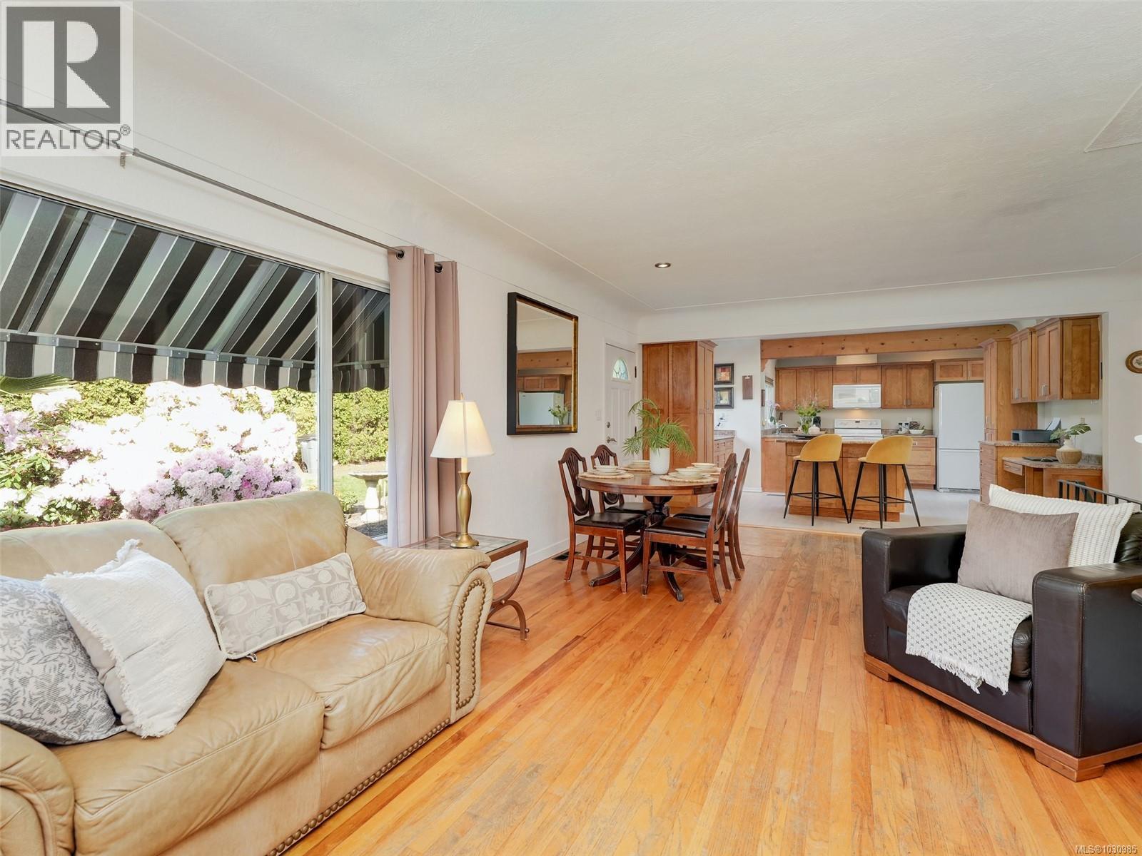  3615 Doncaster Drive, Saanich