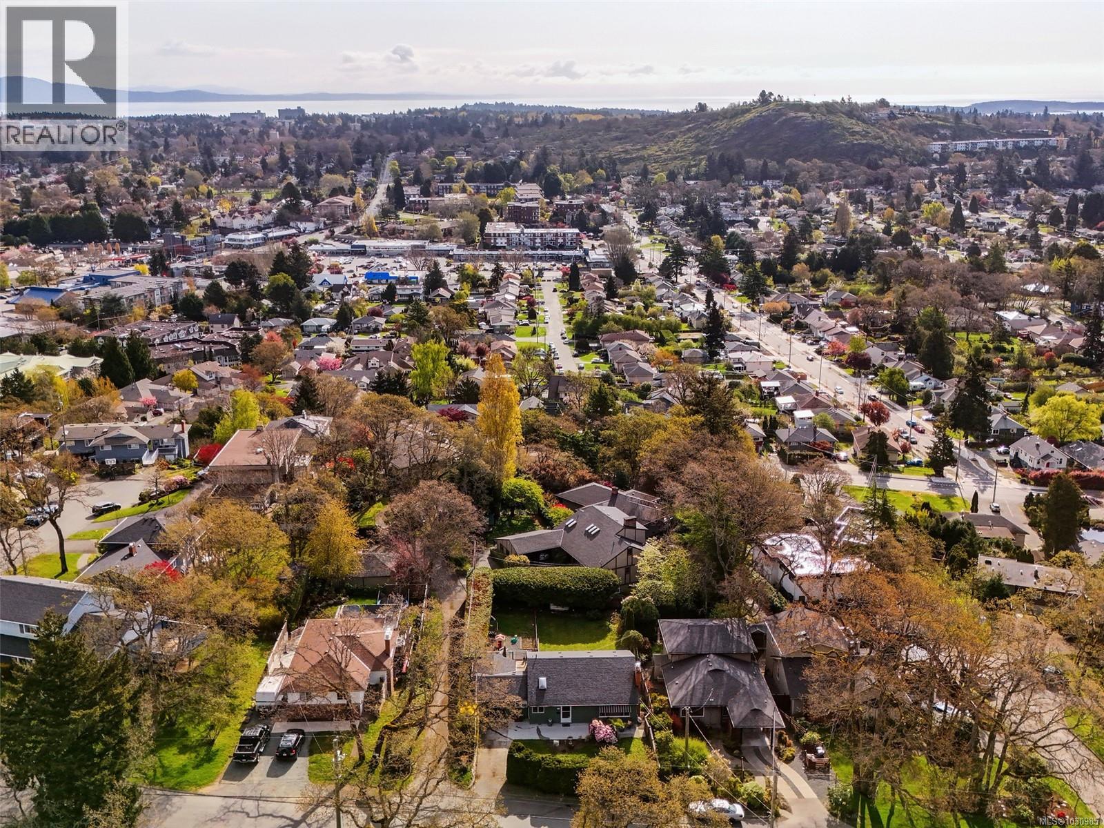  3615 Doncaster Drive, Saanich