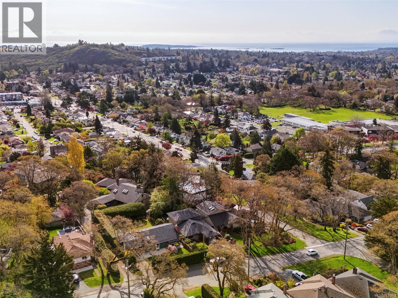  3615 Doncaster Drive, Saanich