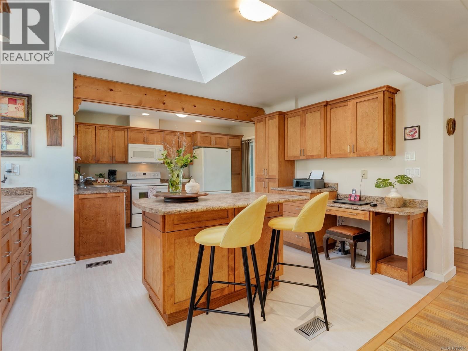  3615 Doncaster Drive, Saanich