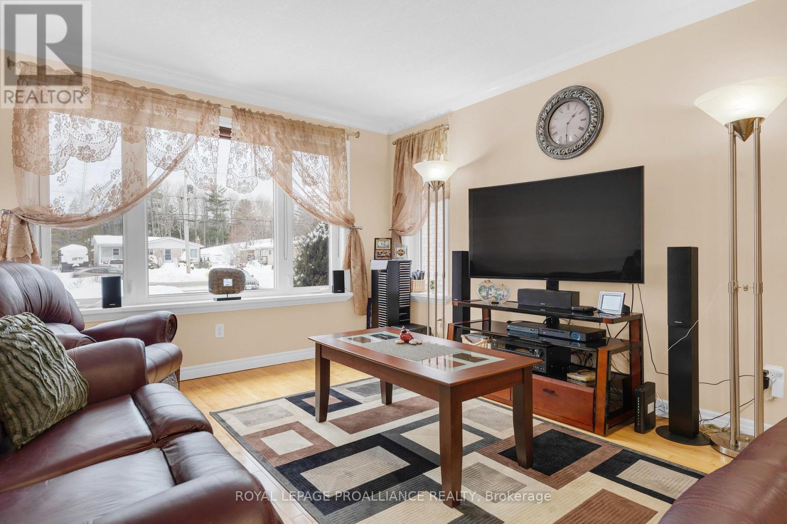 133 ONTARIO STREET - 6