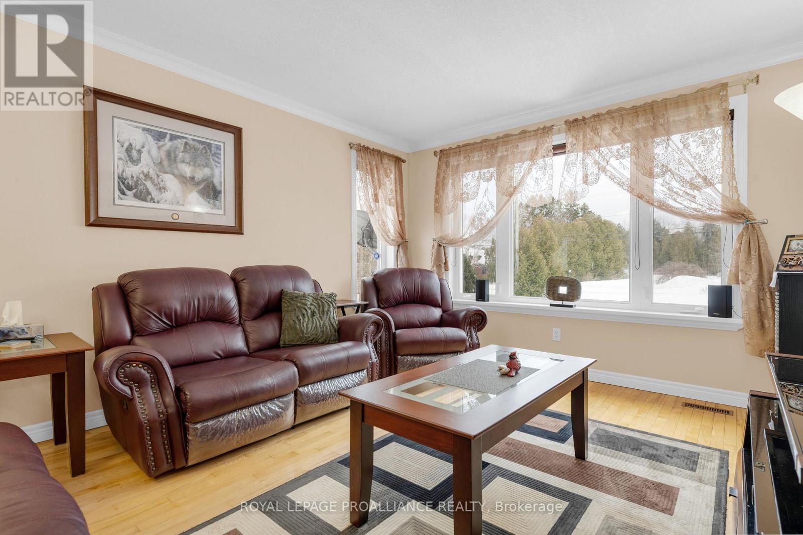 133 ONTARIO STREET - 5