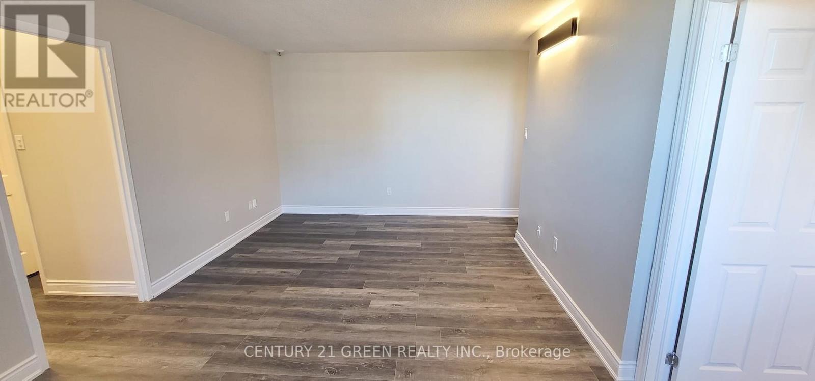 #902 3065 QUEEN FREDERICA DRIVE - 6