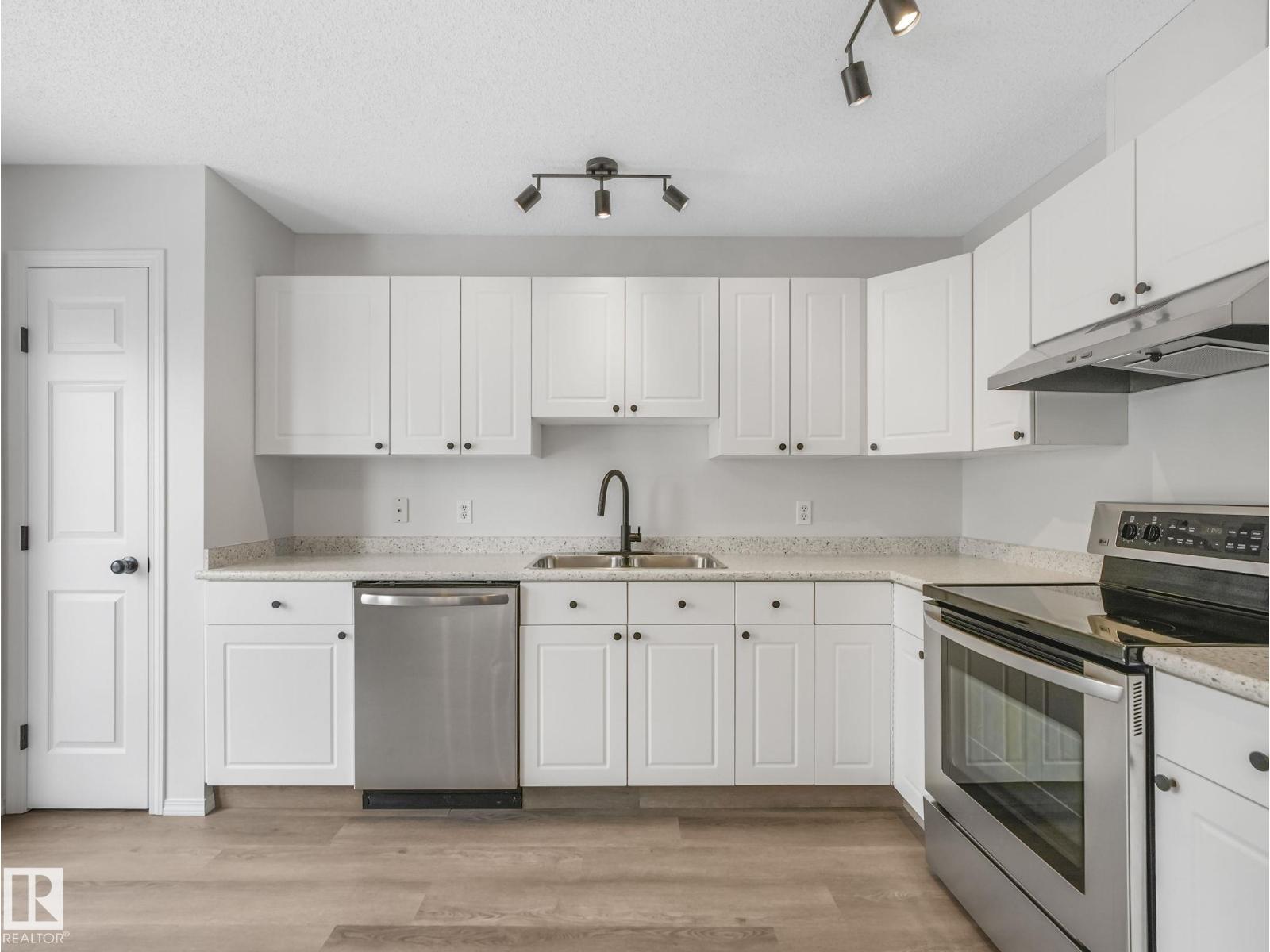 #14 15128 22 ST NW, Edmonton