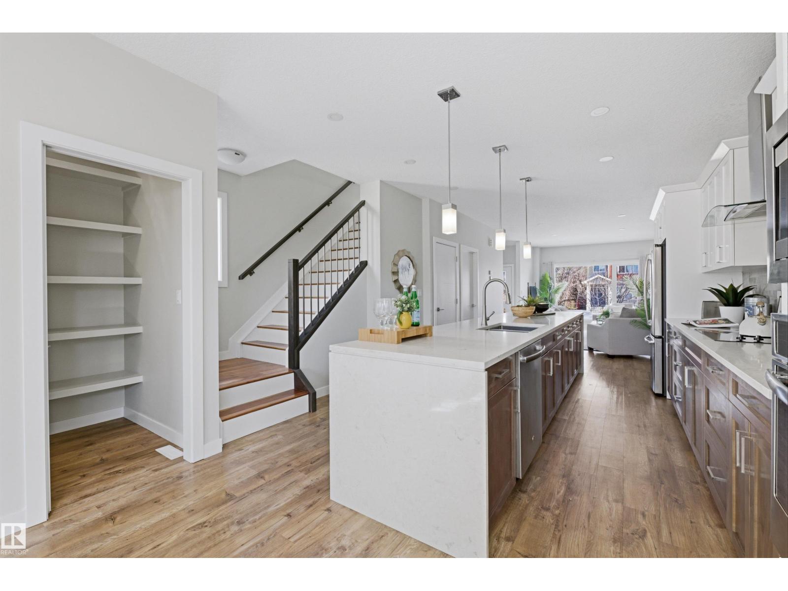 9928 151 ST NW NW - 16