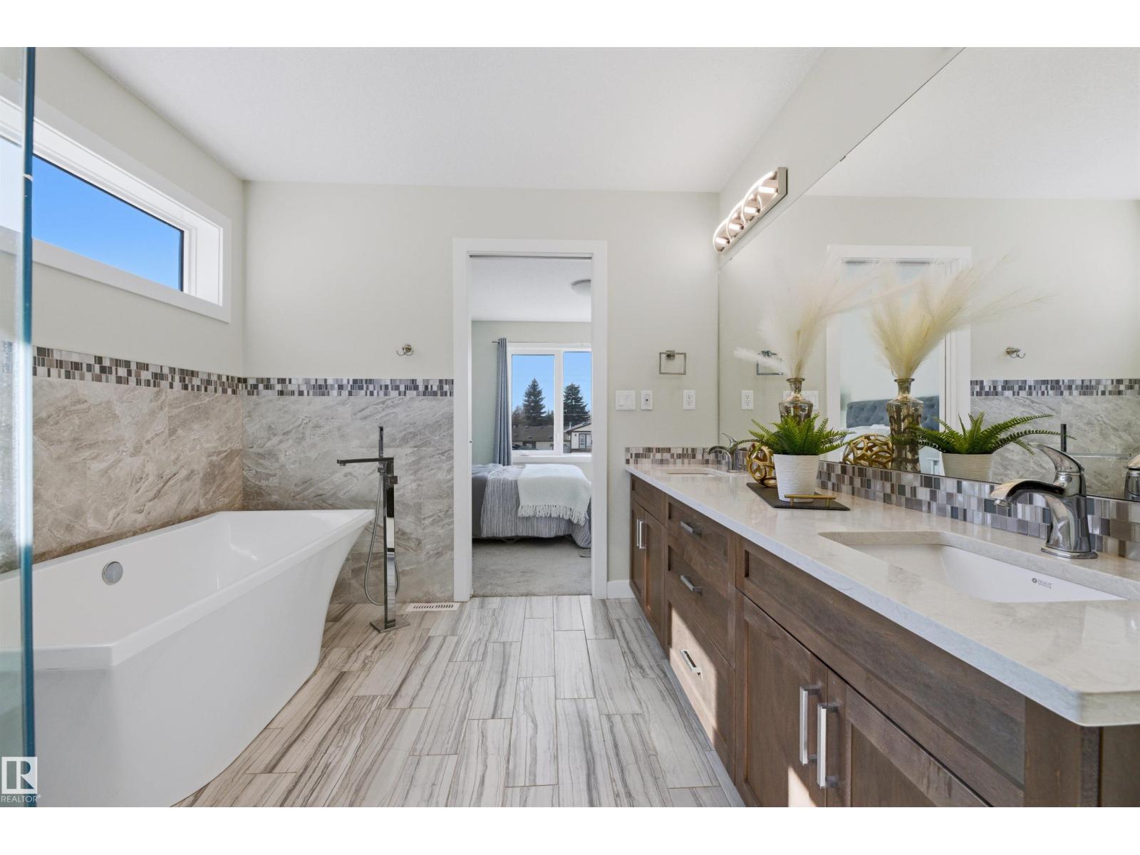 9928 151 ST NW NW - 24