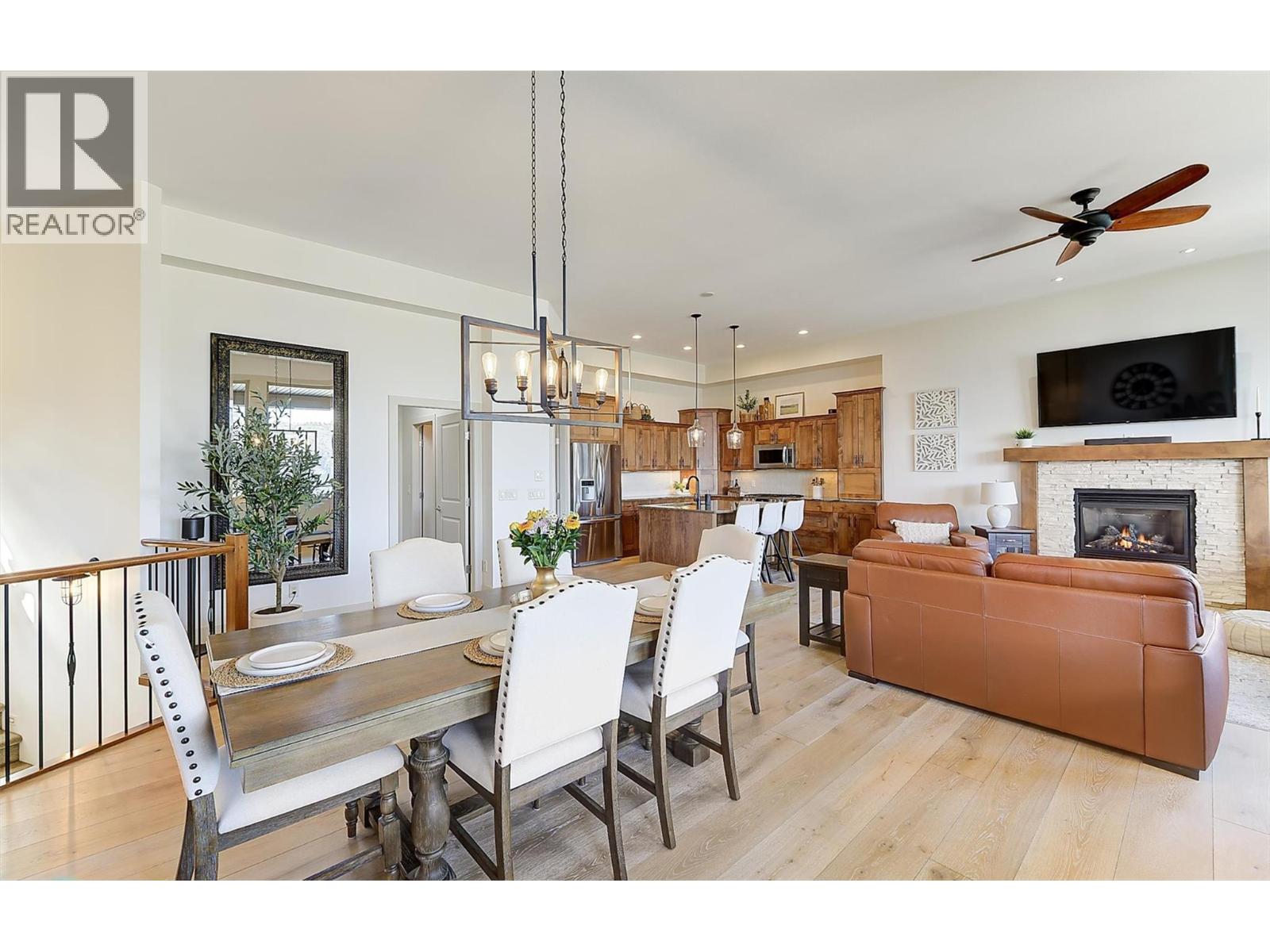  2546 Hedgestone Drive, West Kelowna