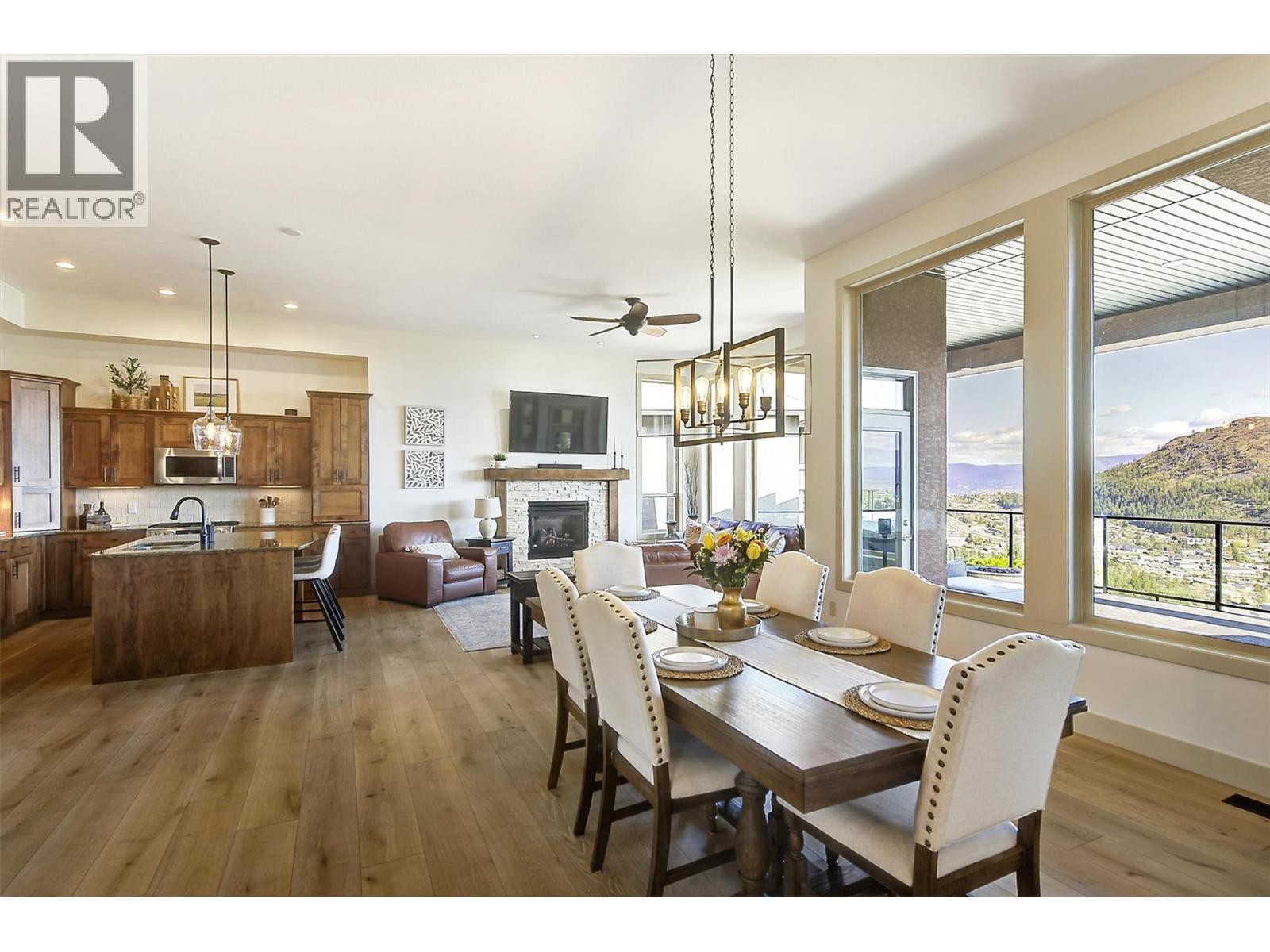  2546 Hedgestone Drive, West Kelowna