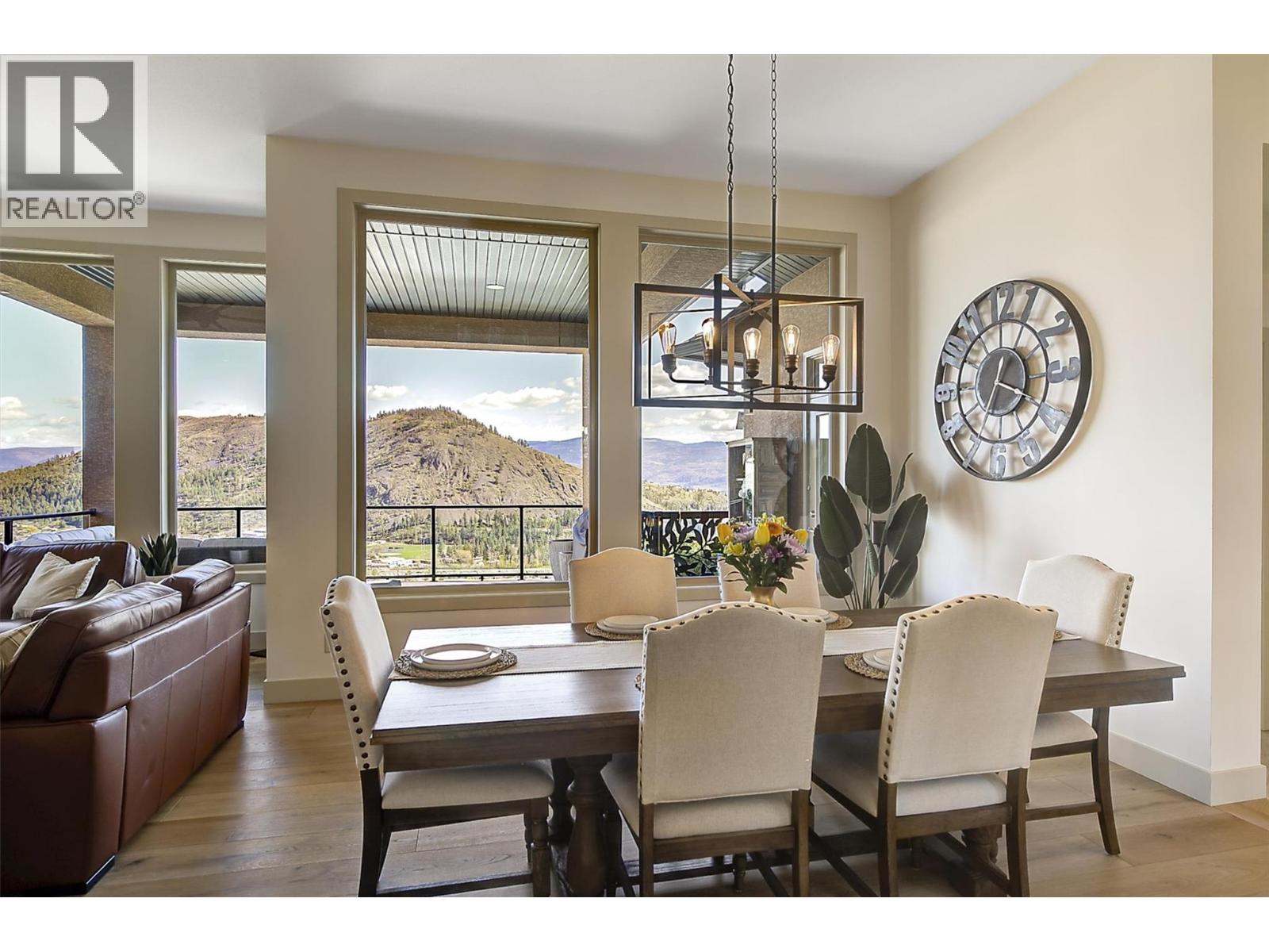  2546 Hedgestone Drive, West Kelowna