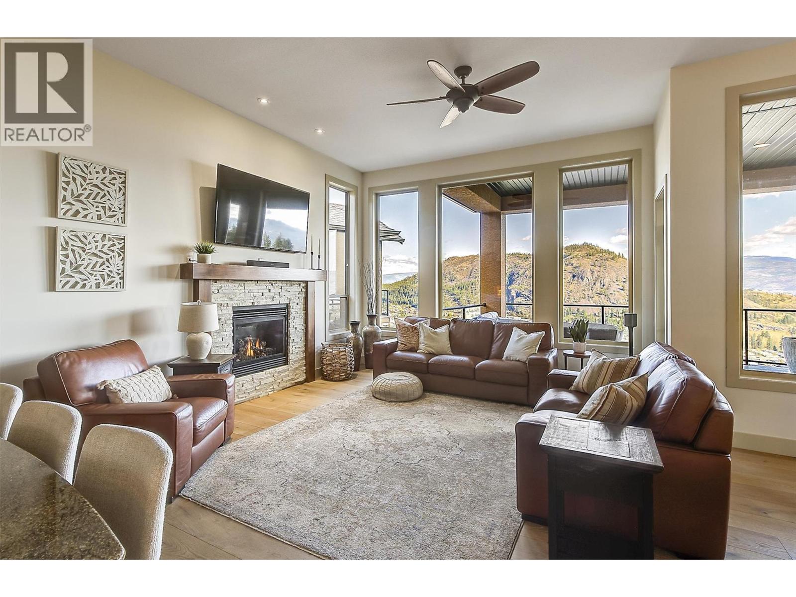  2546 Hedgestone Drive, West Kelowna