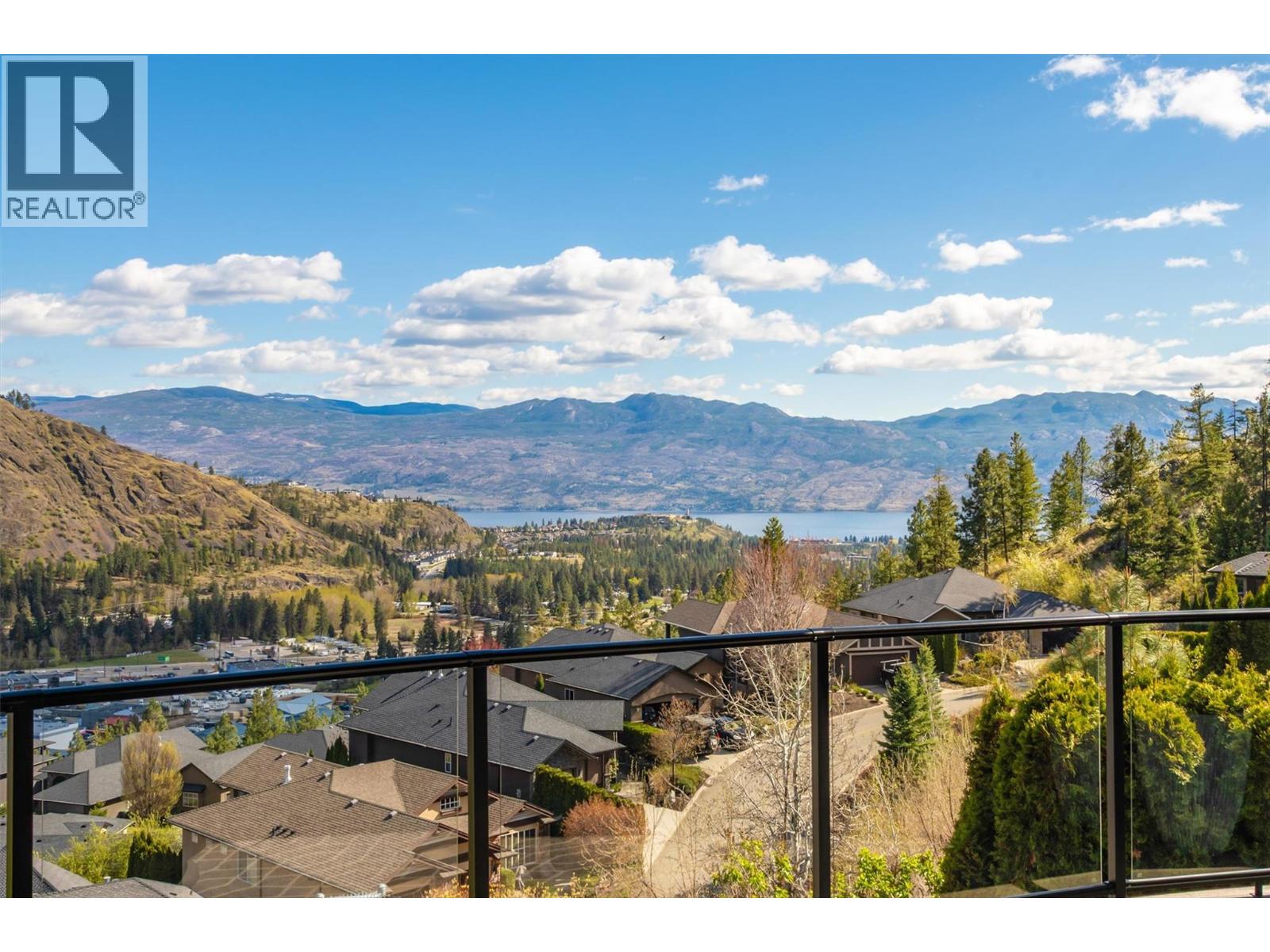  2546 Hedgestone Drive, West Kelowna