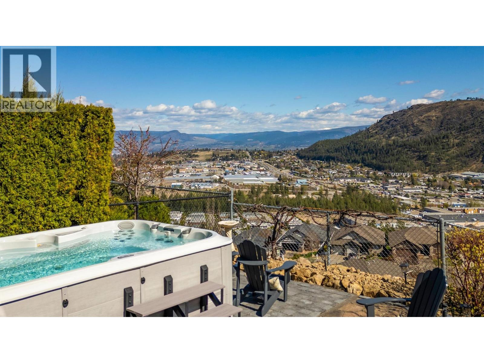  2546 Hedgestone Drive, West Kelowna