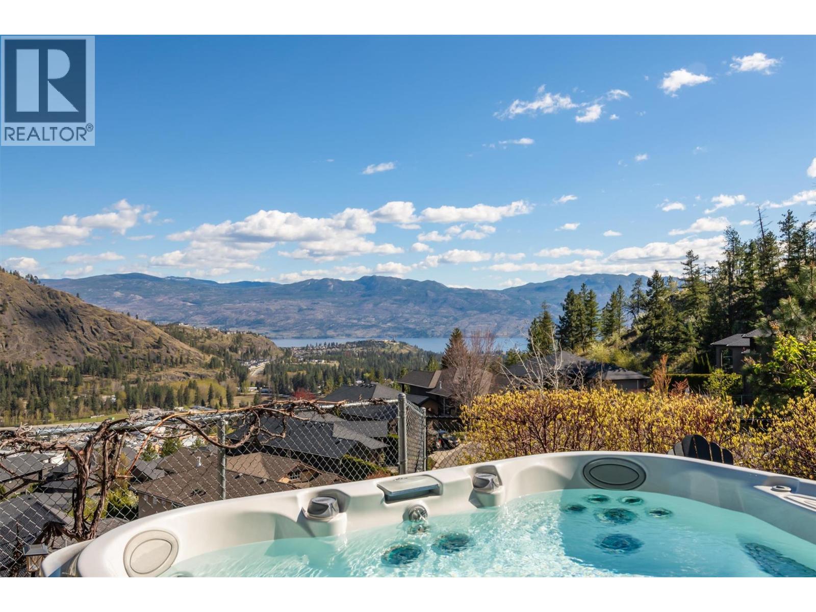  2546 Hedgestone Drive, West Kelowna