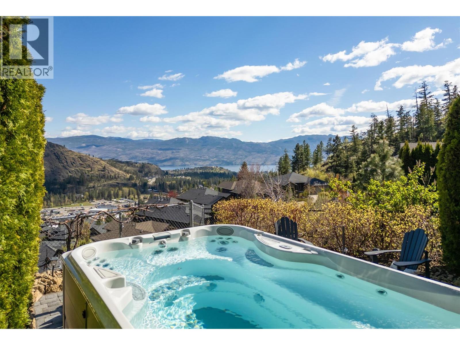  2546 Hedgestone Drive, West Kelowna