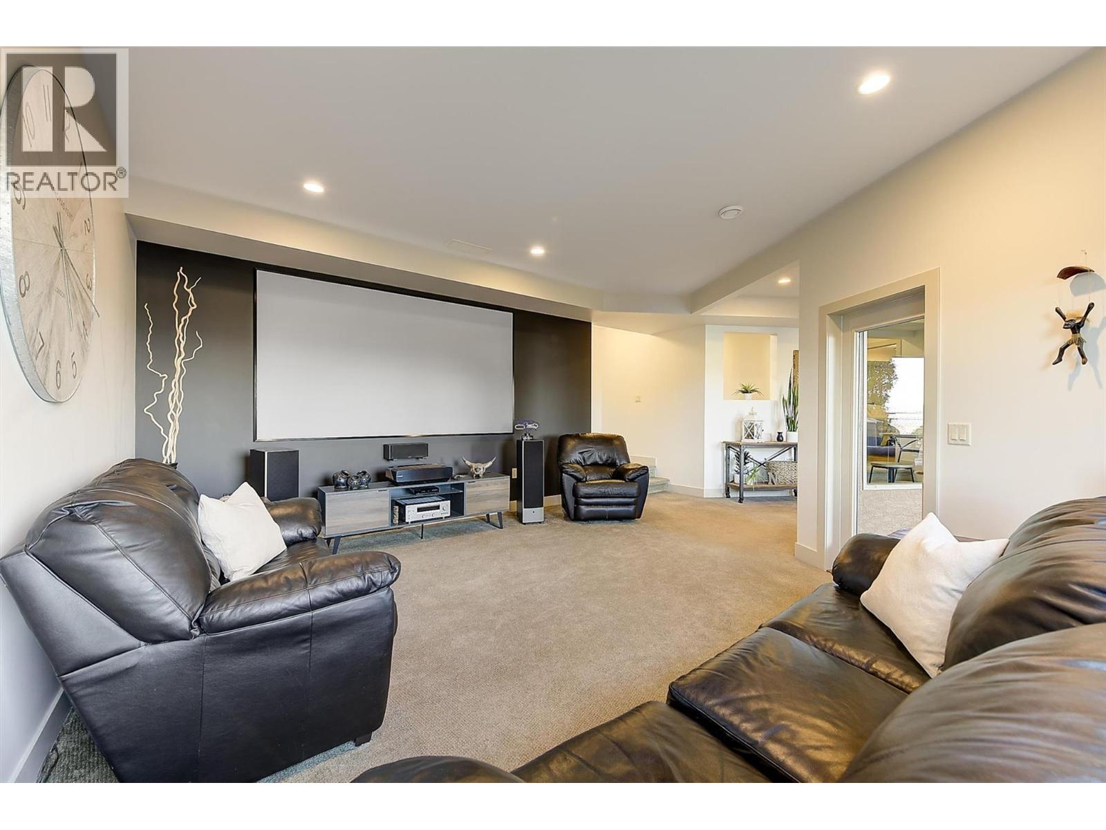  2546 Hedgestone Drive, West Kelowna