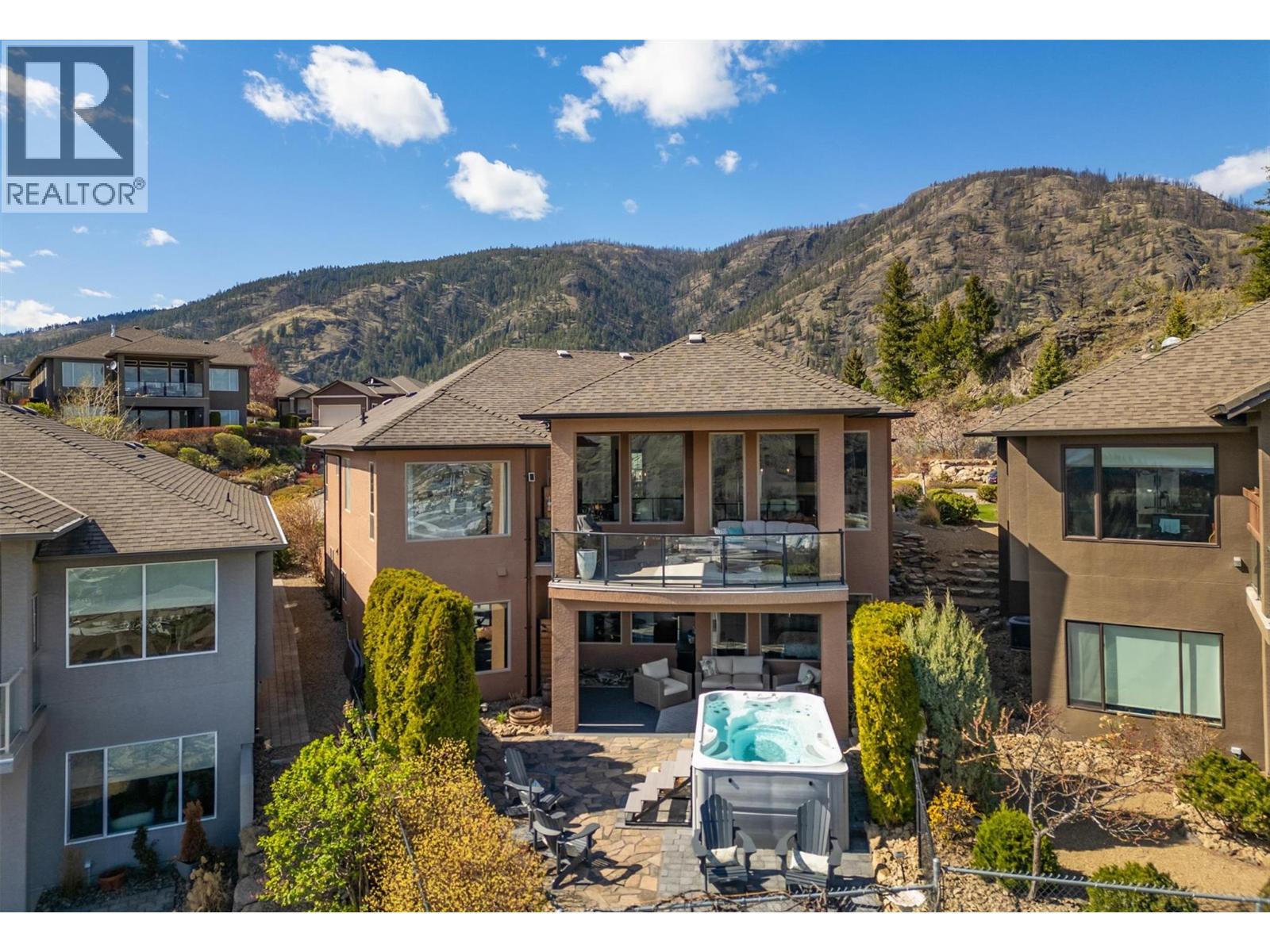  2546 Hedgestone Drive, West Kelowna