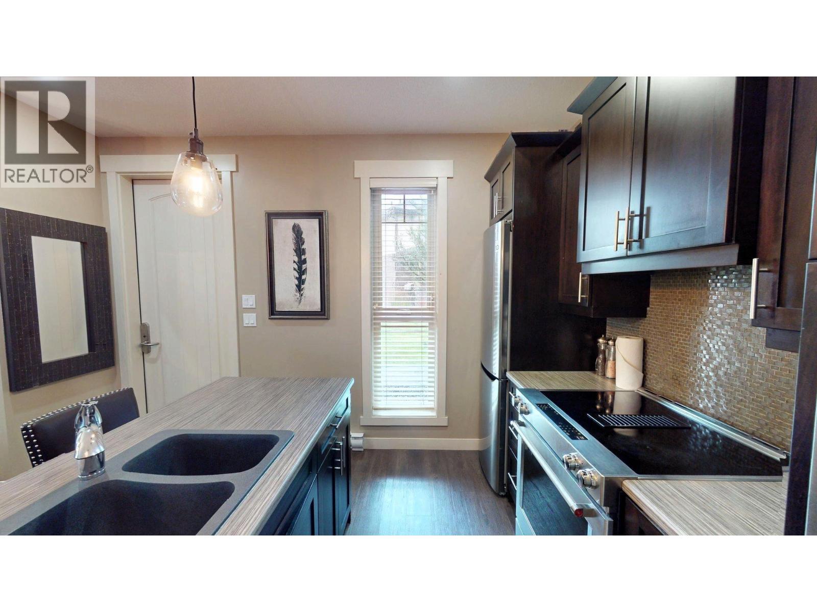 #915 E 900 BIGHORN Boulevard - 13