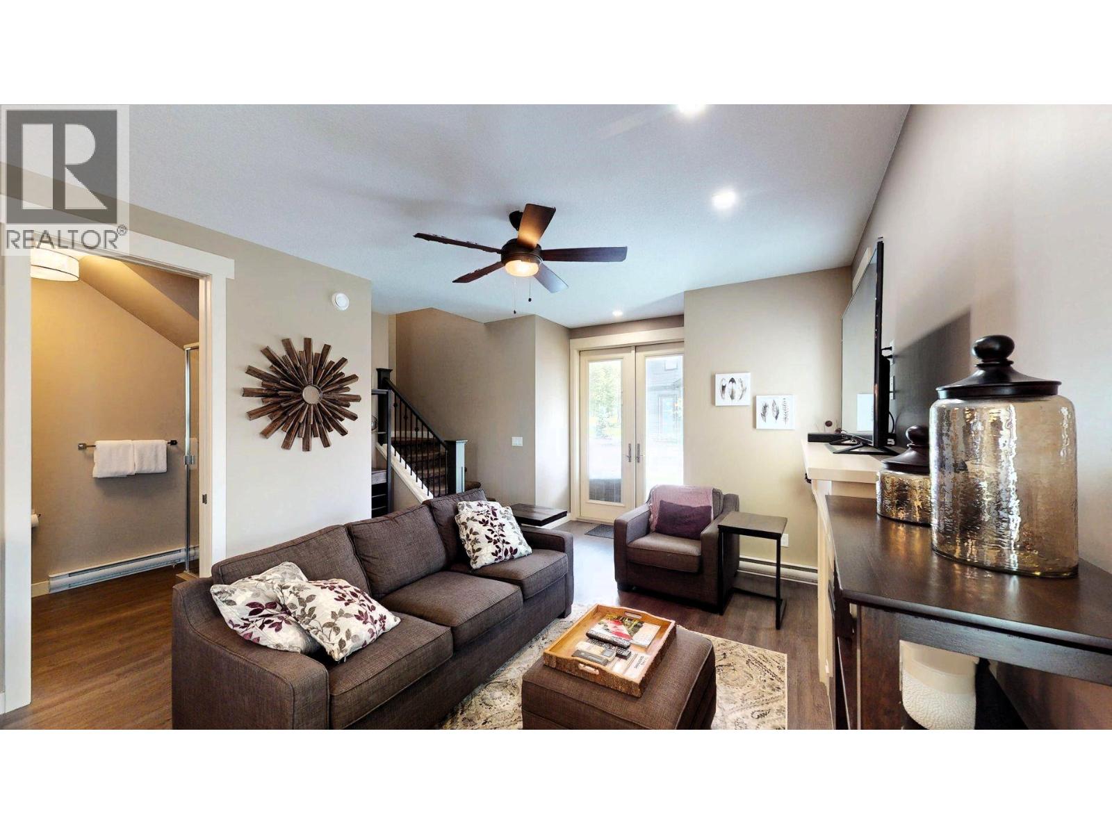 #915 E 900 BIGHORN Boulevard - 17