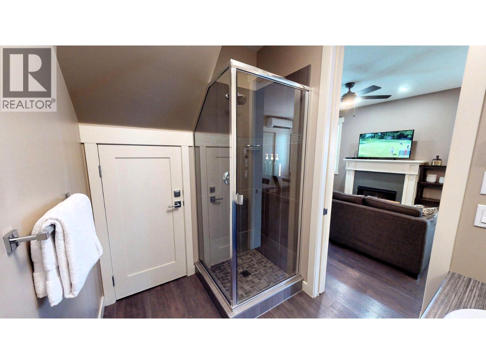 #915 E 900 BIGHORN Boulevard - 19