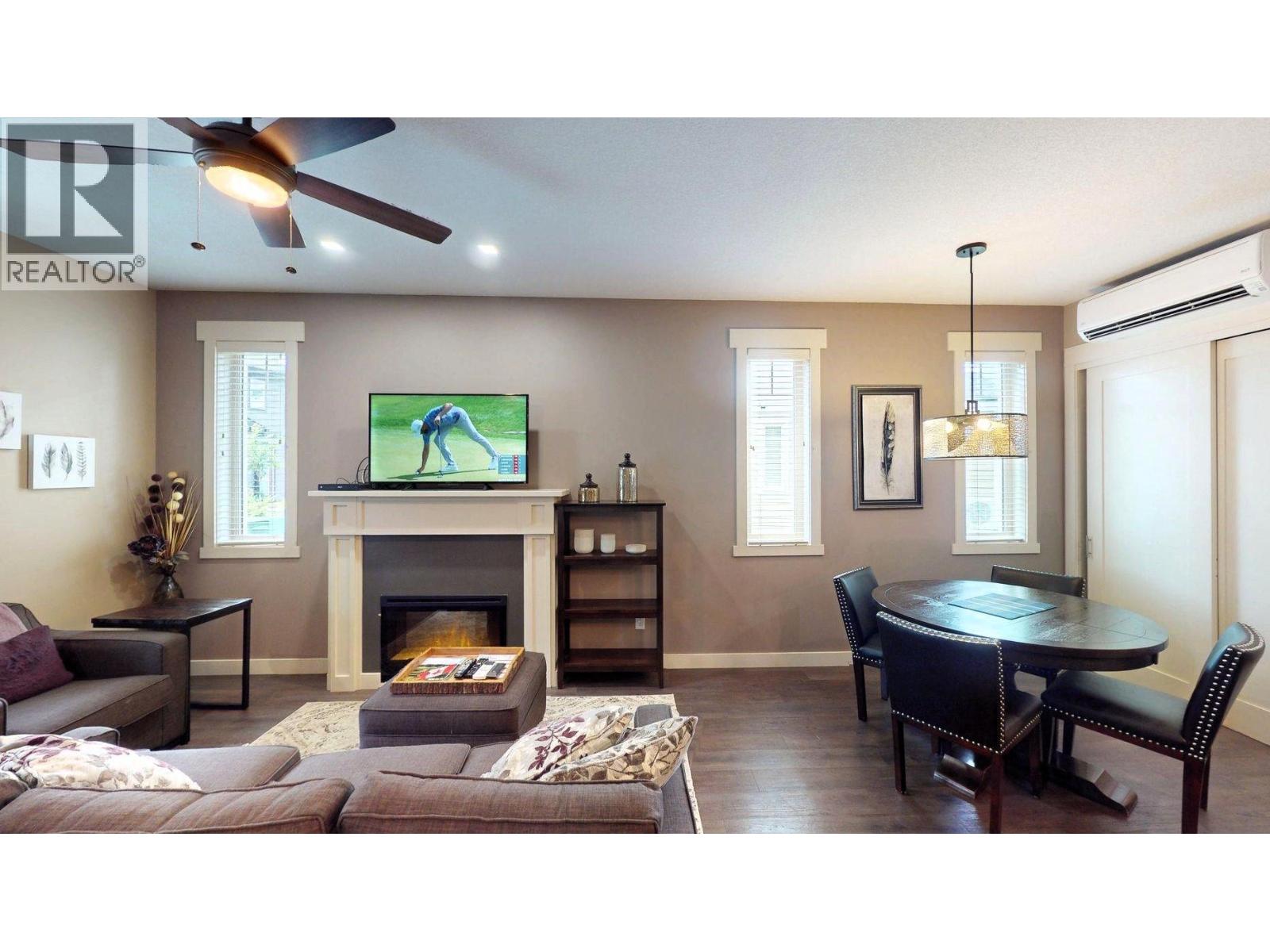 #915 E 900 BIGHORN Boulevard - 22