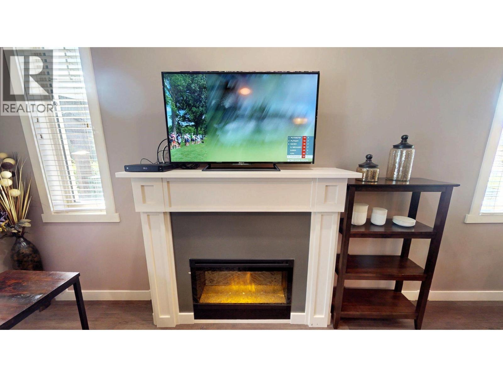 #915 E 900 BIGHORN Boulevard - 26