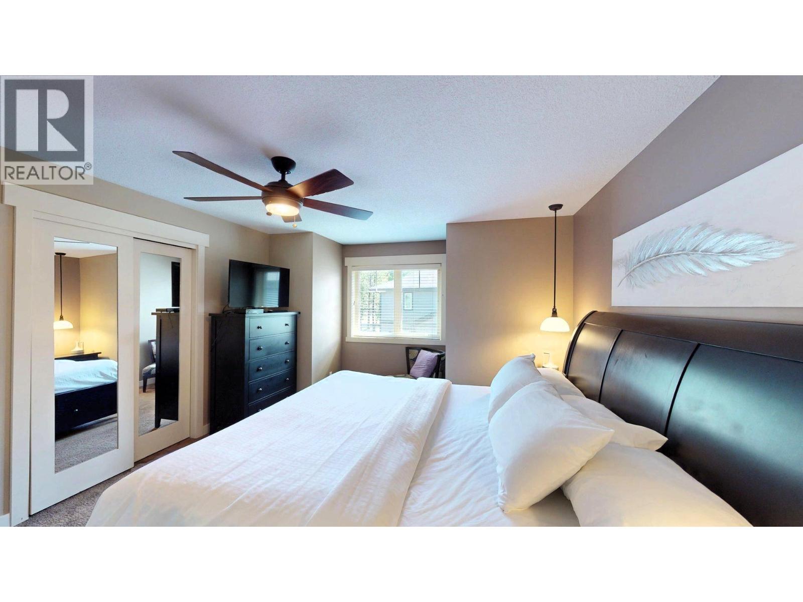 #915 E 900 BIGHORN Boulevard - 29