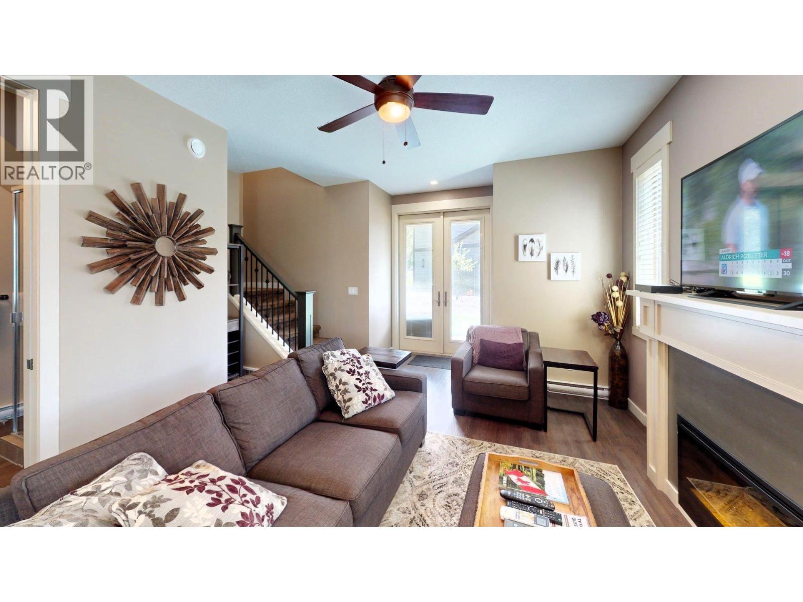 #915 E 900 BIGHORN Boulevard - 7