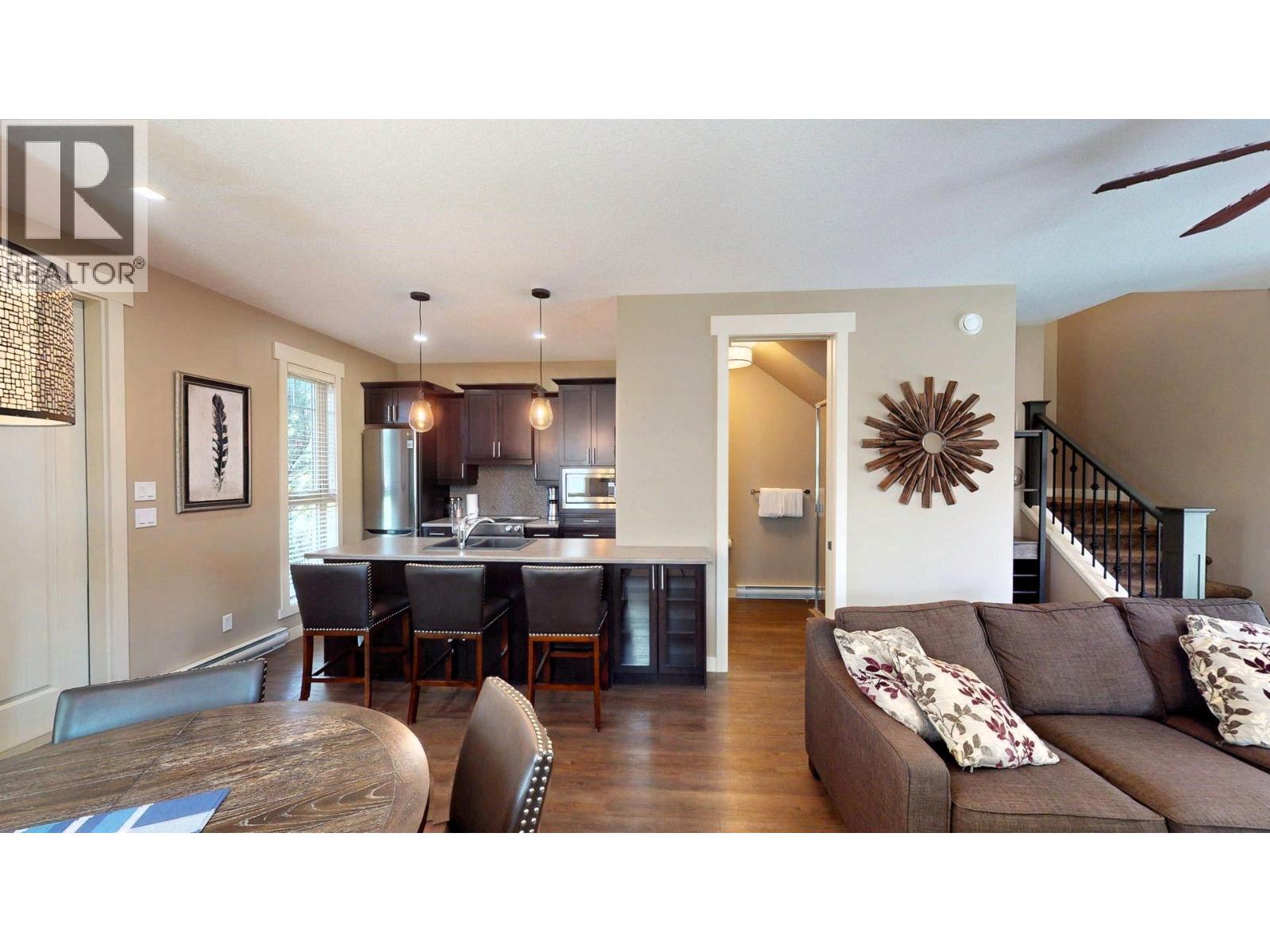 #915 E 900 BIGHORN Boulevard - 8