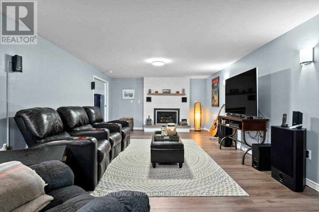 56 RIVER ROAD, Greater Napanee (Greater Napanee), Ontario, K7R3H4 — Photo 14