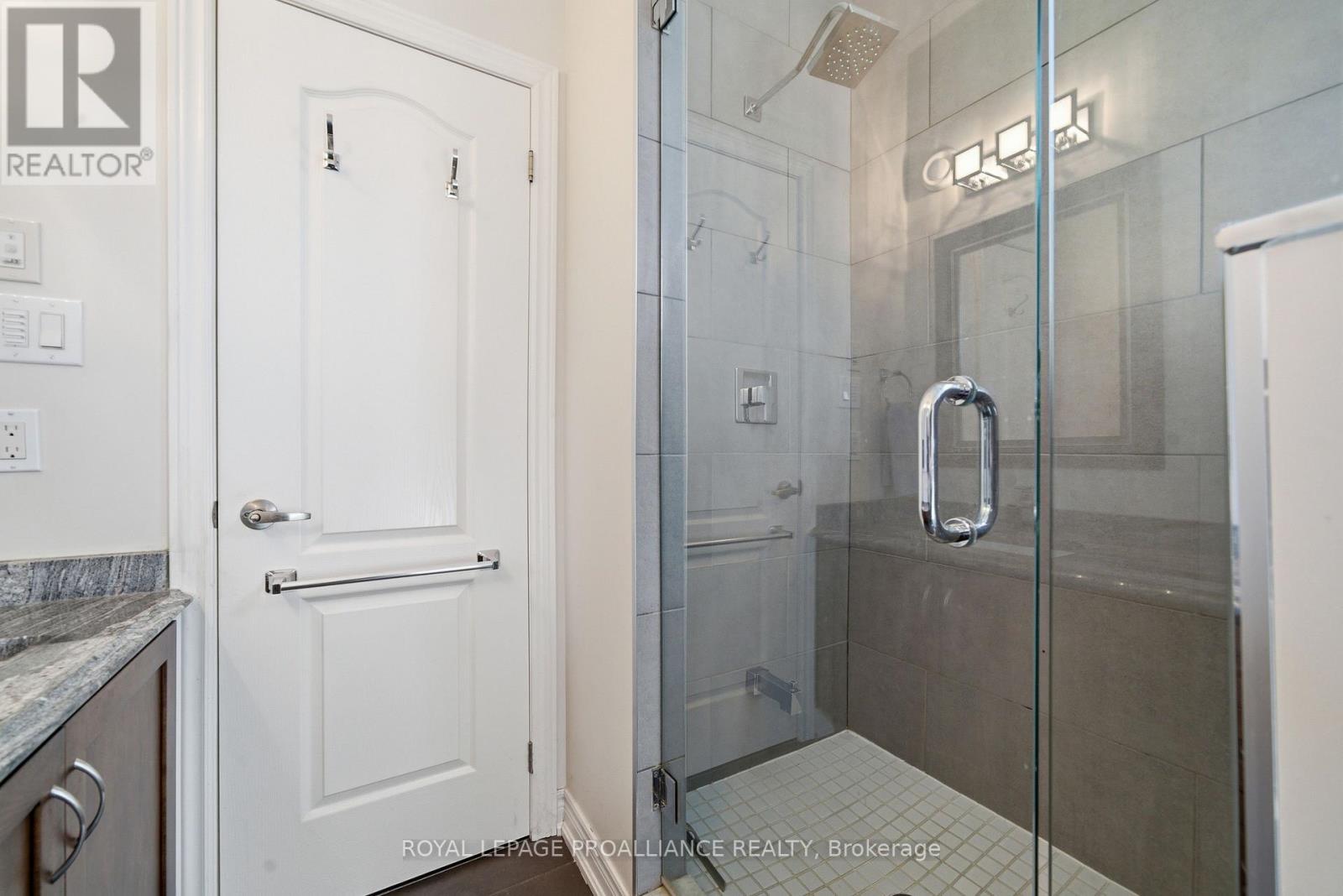 4 BAYSWATER ROAD — photo 23