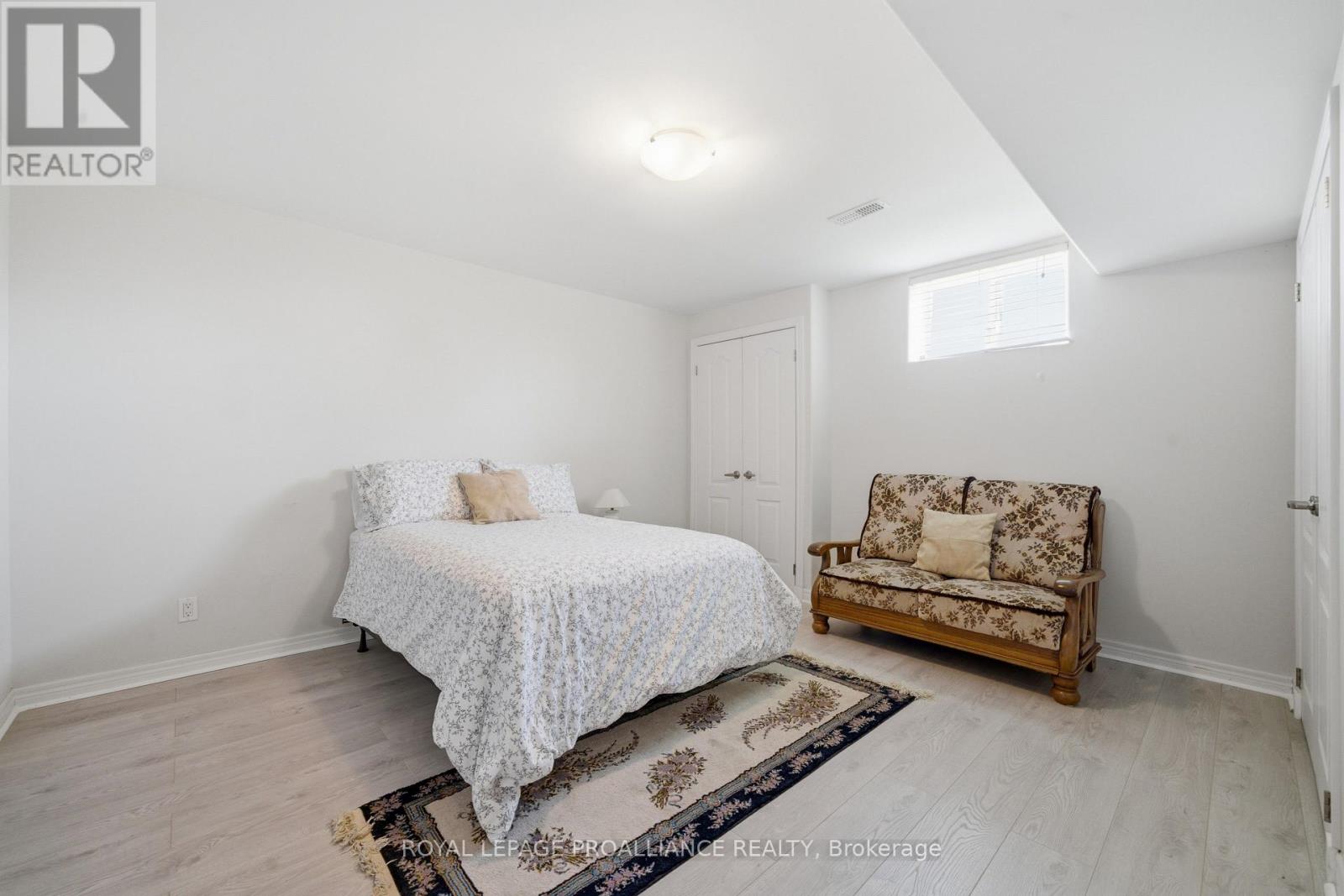 4 BAYSWATER ROAD - 39