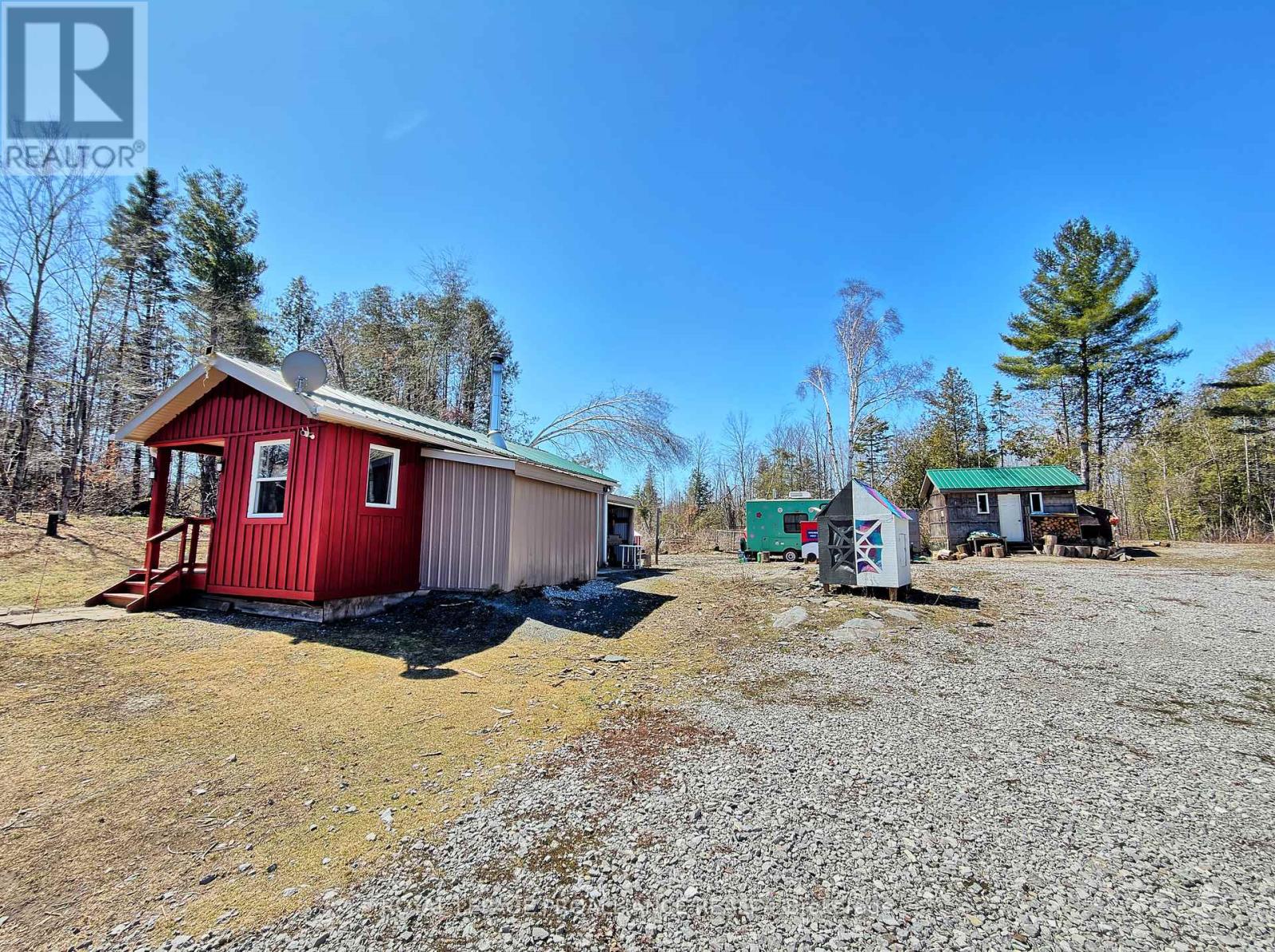812 CLEVELAND ROAD - 21