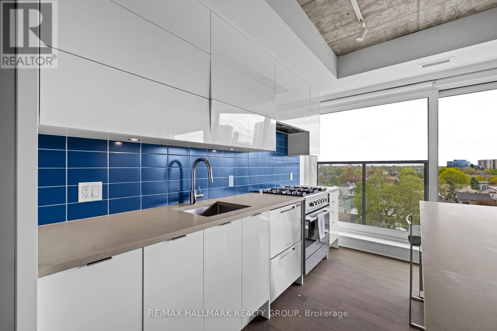 607 - 135 BARRETTE STREET — photo 14