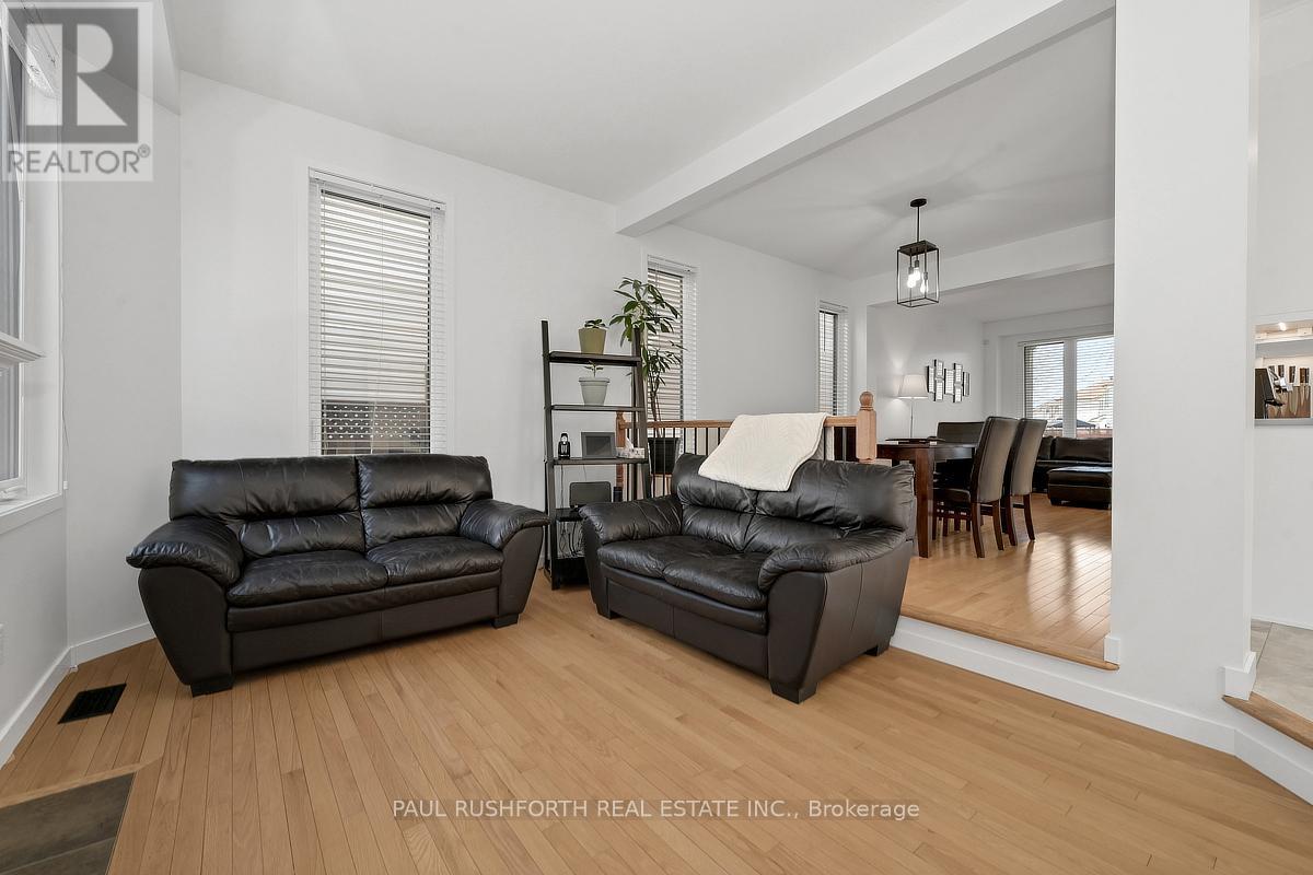 338 KINGHORN CRESCENT - 13