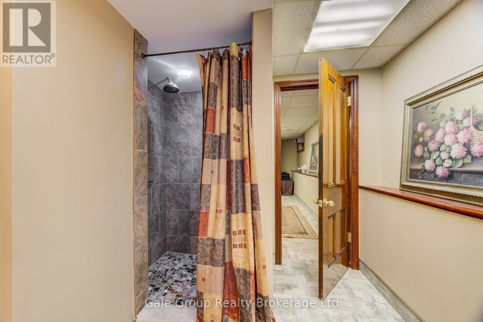 Lower level washroom
