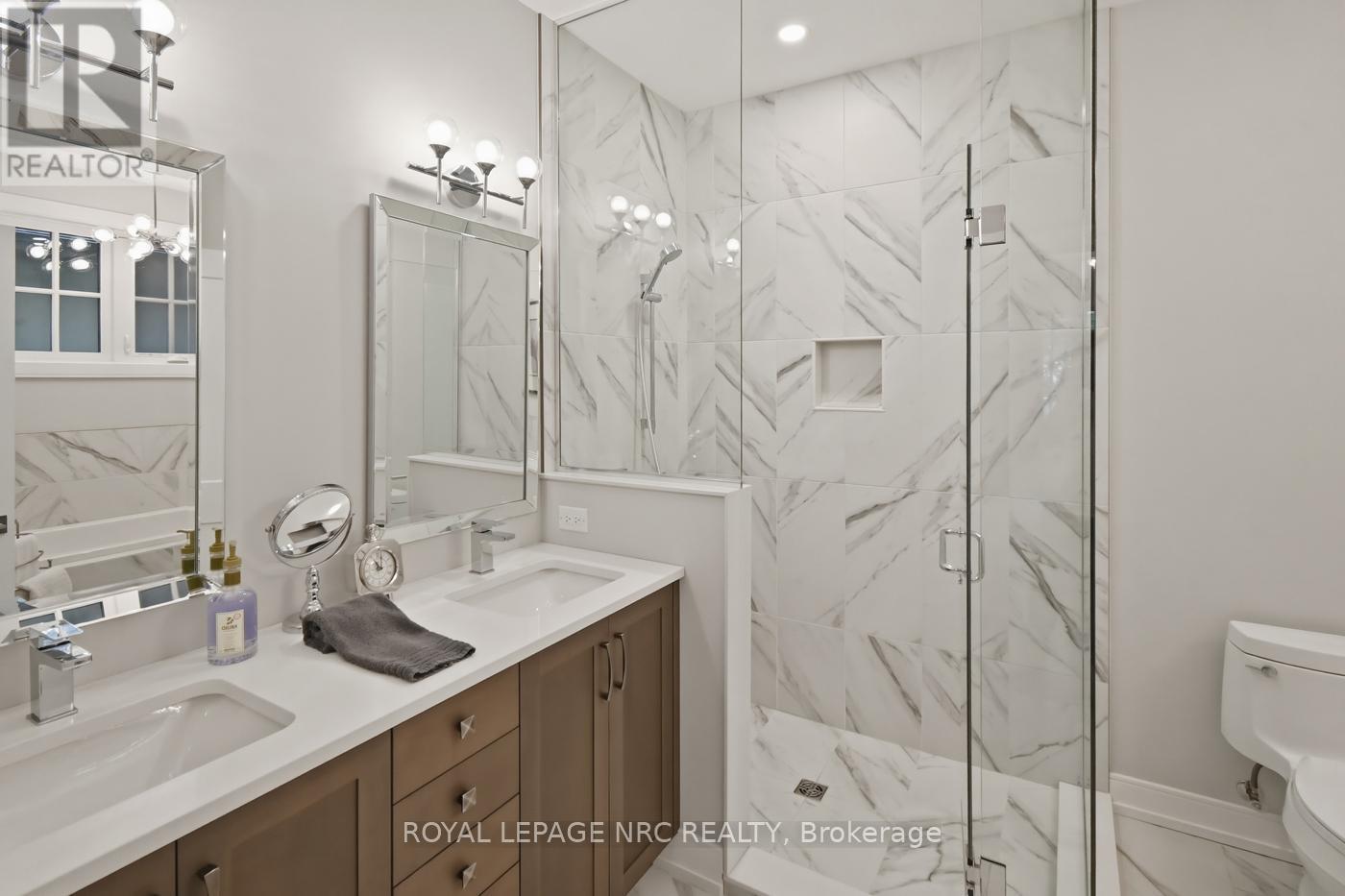Ensuite double vanities