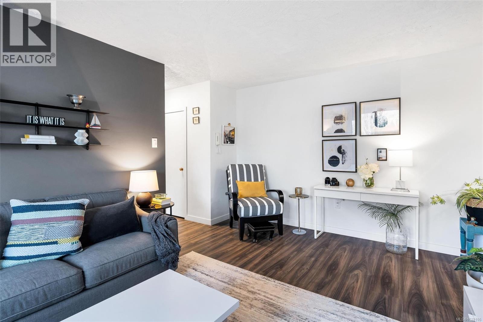 #109 1975 Lee Ave - 18