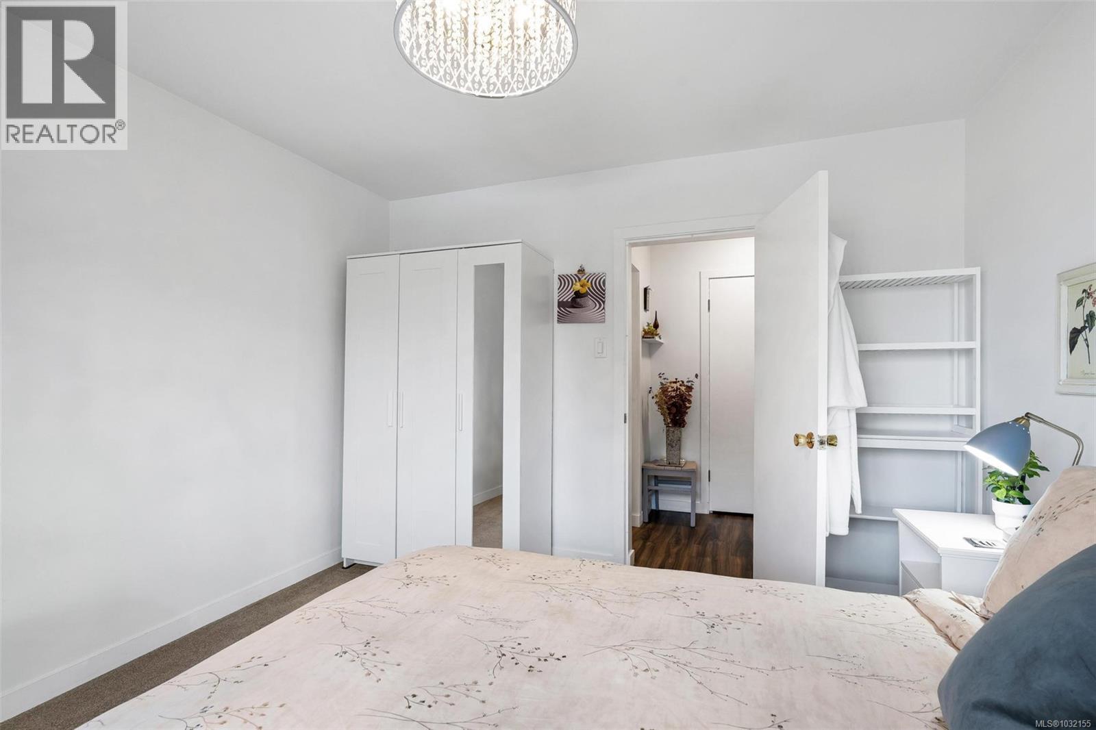 #109 1975 Lee Ave - 22