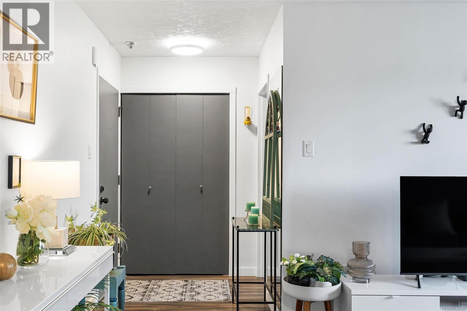 #109 1975 Lee Ave - 28